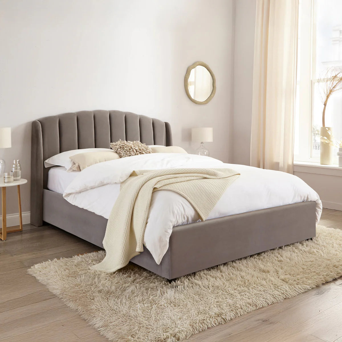 Cheshire Wingback Bed