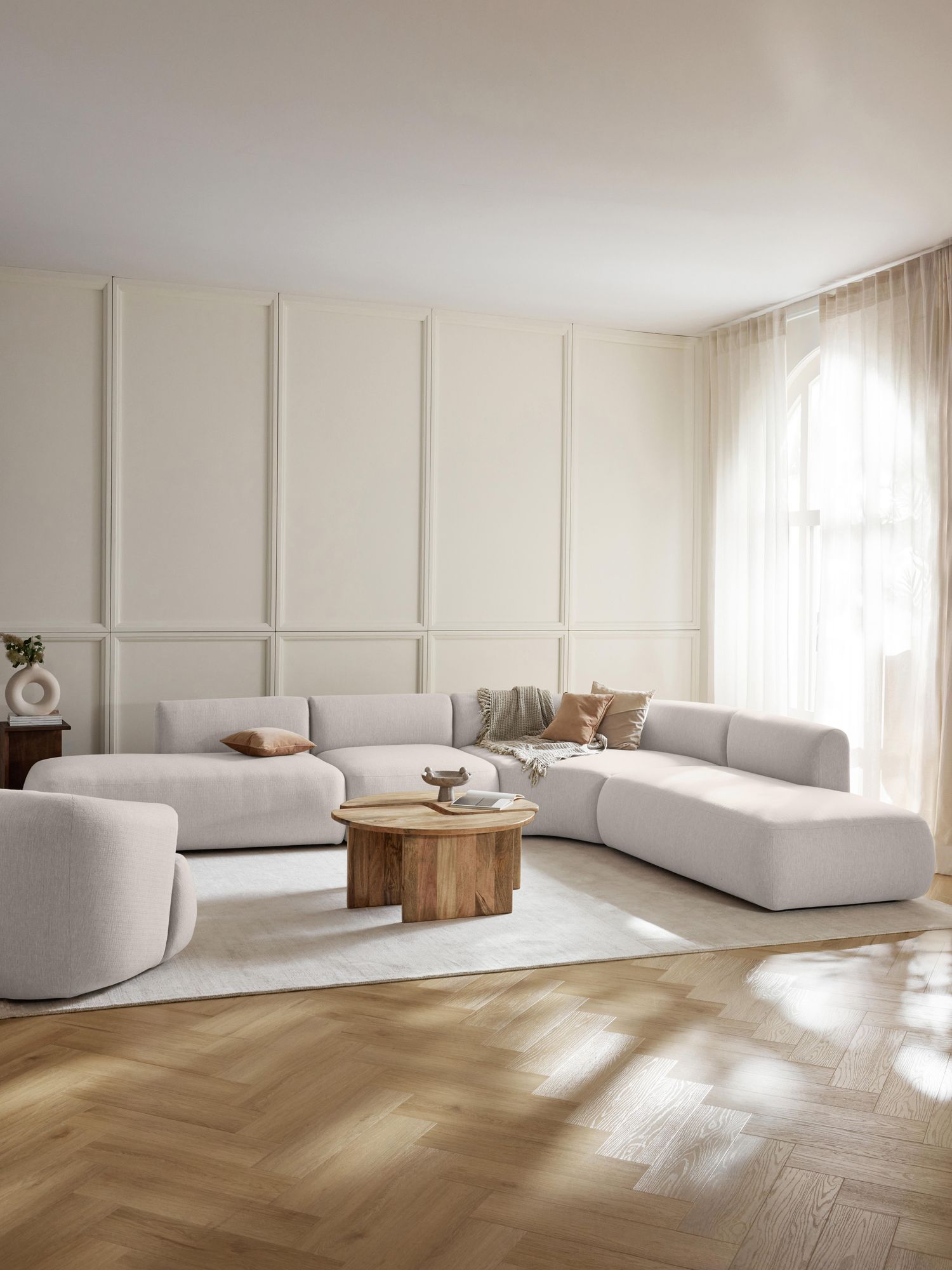 aurora-4-seater-ottoman-corner