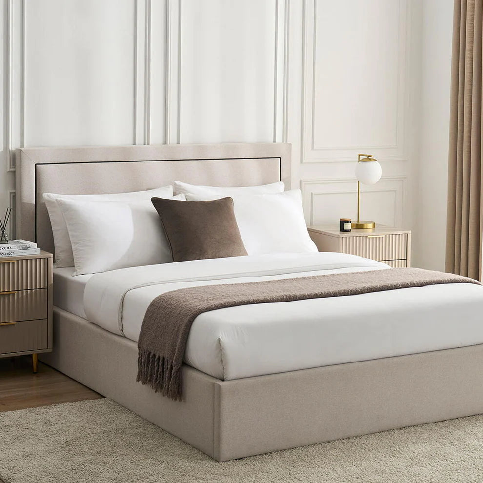 Marylebone Cream/Black Bed