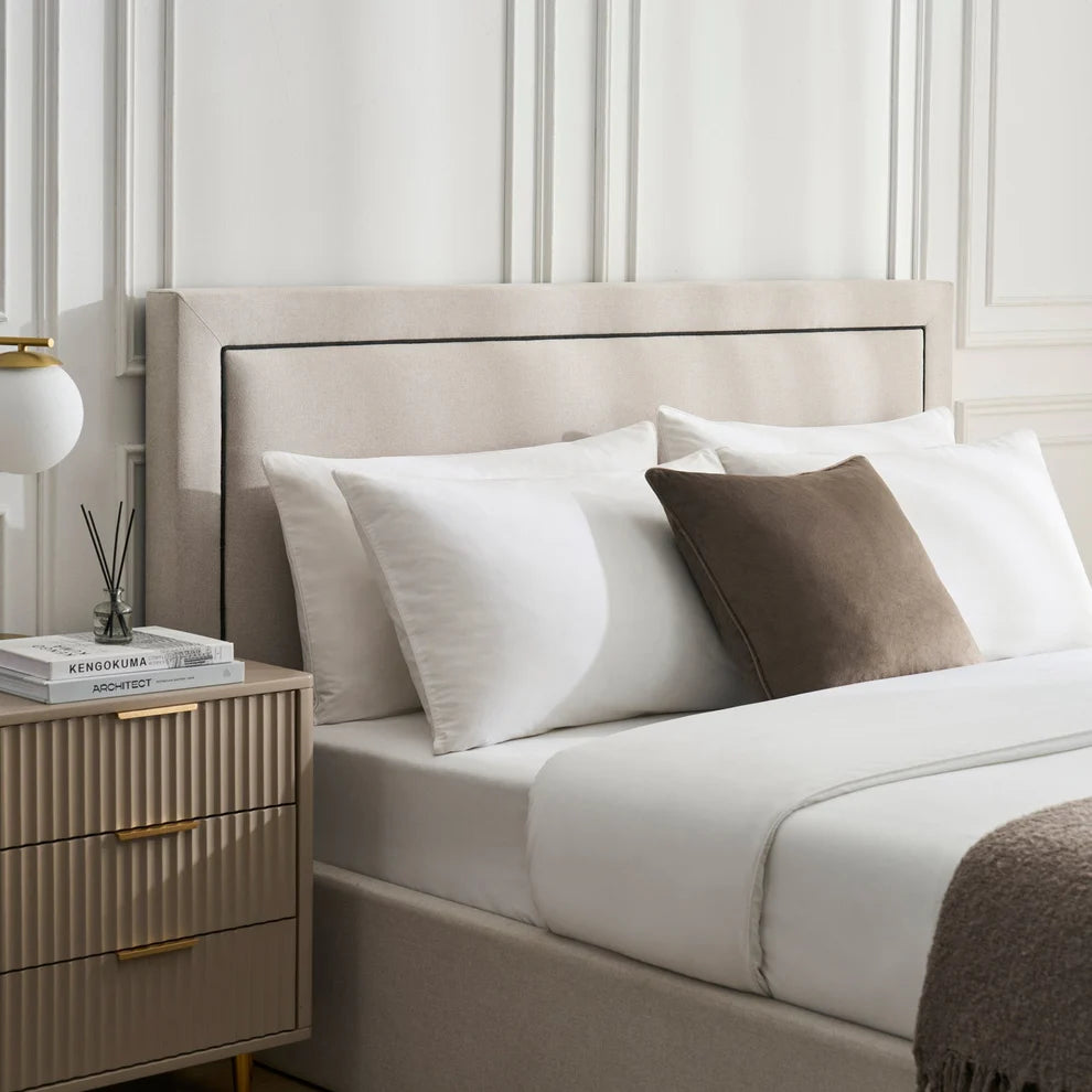 Marylebone Cream/Black Bed